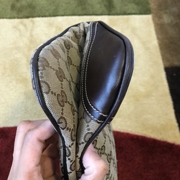 Authentic Gucci monogram hobo with GG design - Picture 4 of 8